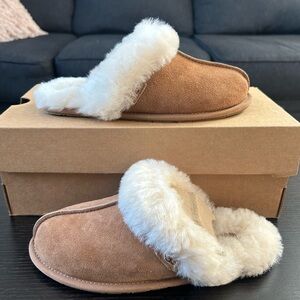 UGG SCUFFETTE ll REGENERATE SUEDE SLIPPERS